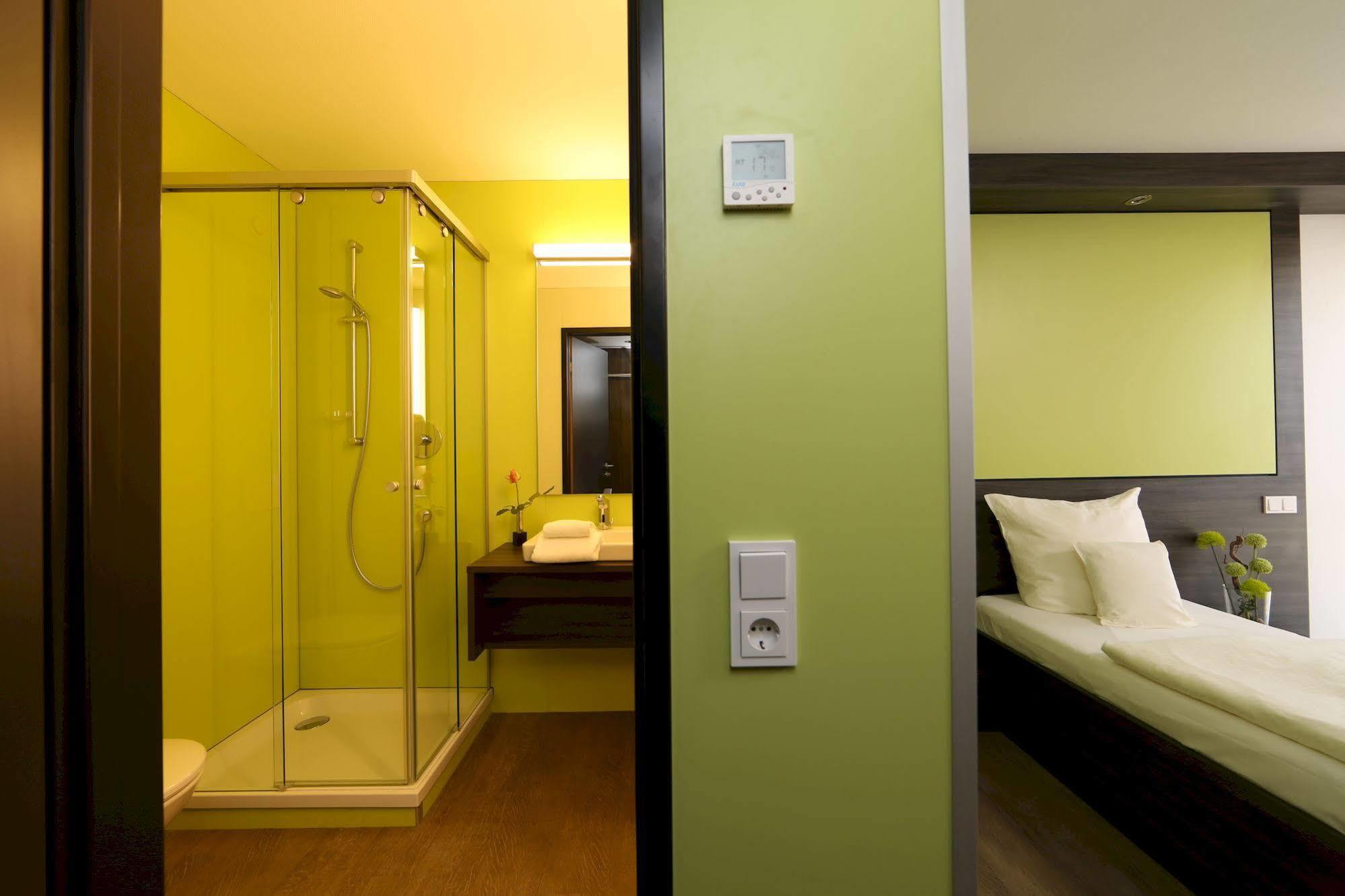 Economy-Hotel อูล์ม ภายนอก รูปภาพ
